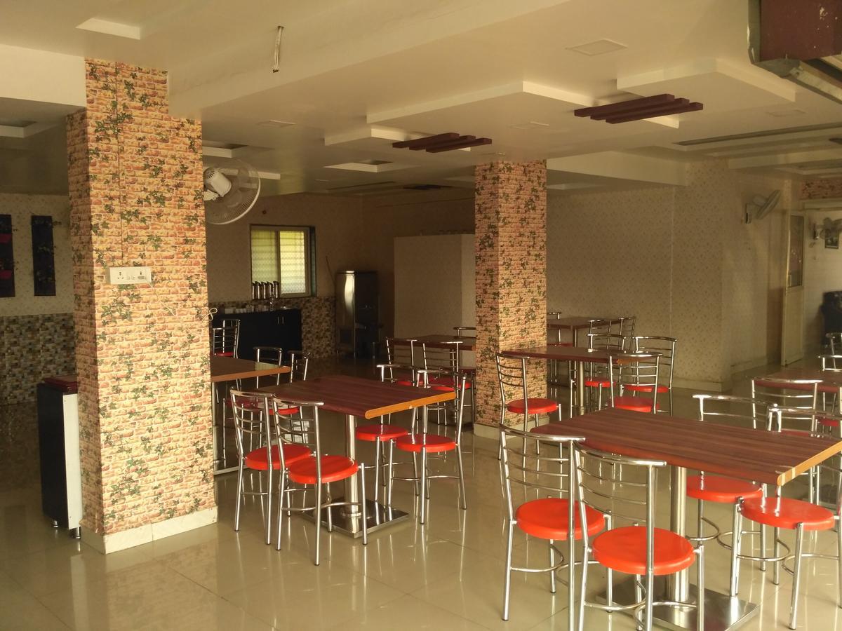 Hotel Morya Garden Ranjangaon Ranjangaon Ganpati Exteriör bild